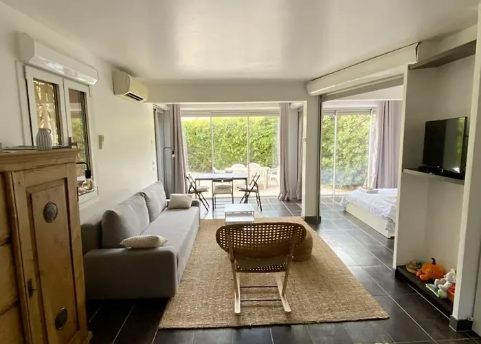 公寓 Maisonnette Climatisee A 10 M De La De La Peguiere Saint-Raphaël