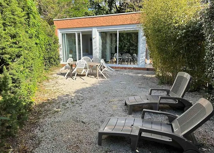 Maisonnette Climatisee A 10 M De La De La Peguiere Apartament Saint-Raphaël